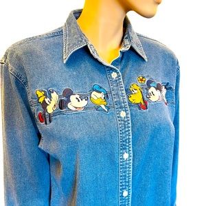 VINTAGE 80s Authentic Disney World Buttons Down Shirt Size M Made in Hong Kong
